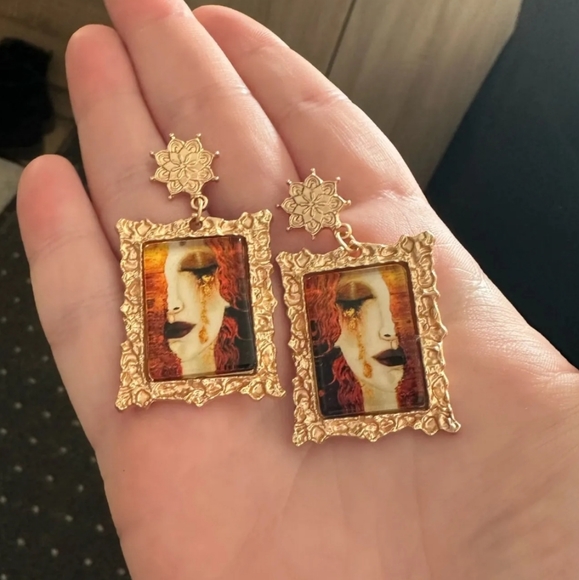 Golden Tears ❤️ Earrings - Picture 5 of 7